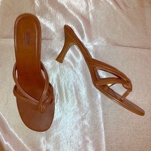 Mossimo kitten heels
